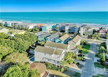 Sweet Caroline Vacation Home Photo 5